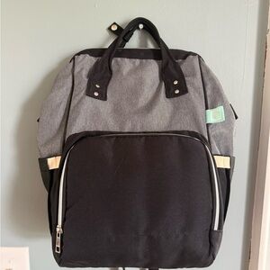 NWOT insulated diaper bag.